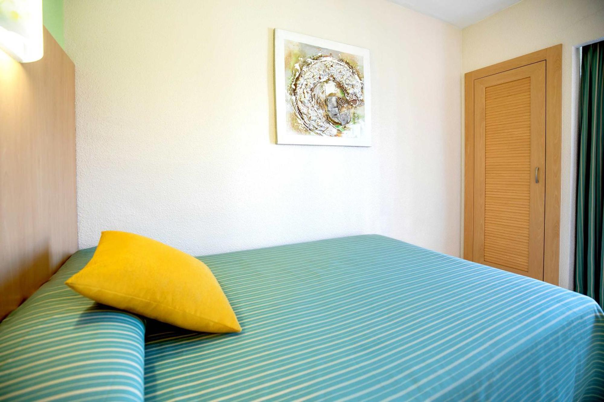 Hotel Servigroup Pueblo Benidorm Habitación foto