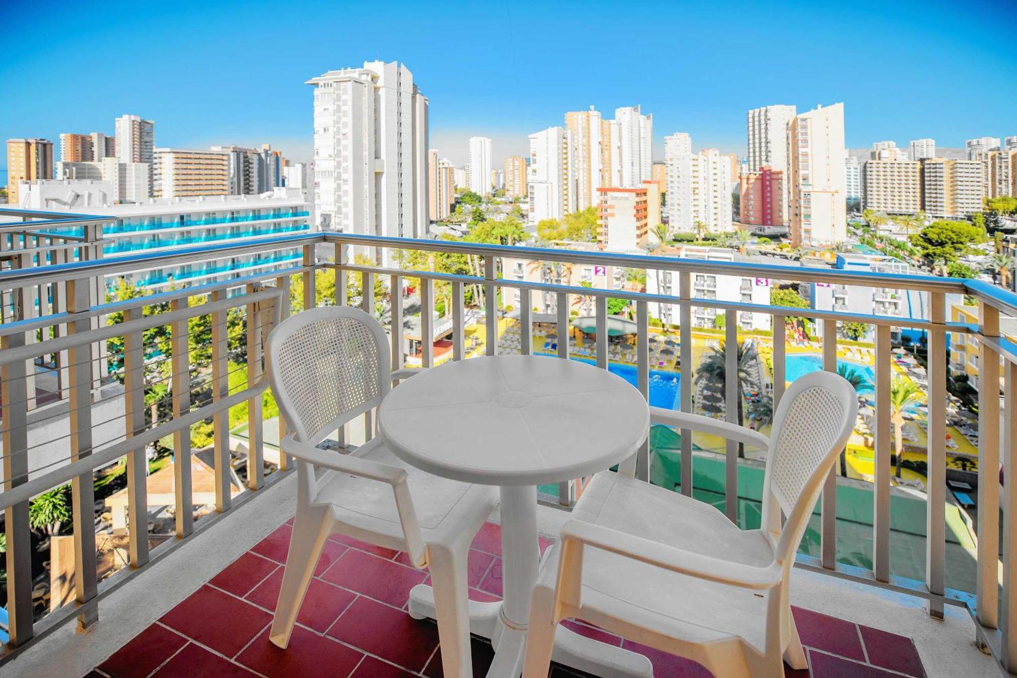 Hotel Servigroup Pueblo Benidorm Habitación foto