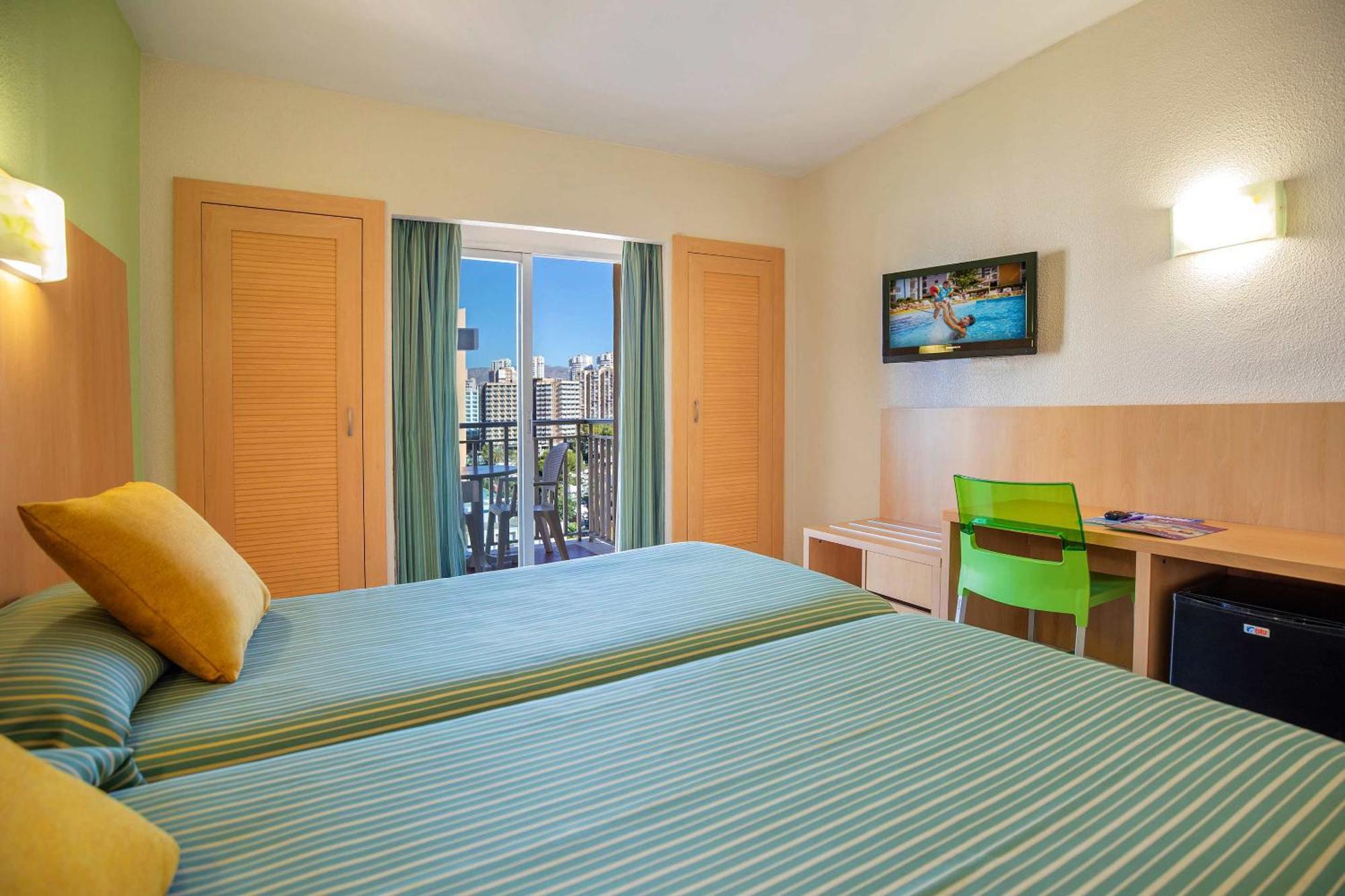 Hotel Servigroup Pueblo Benidorm Habitación foto