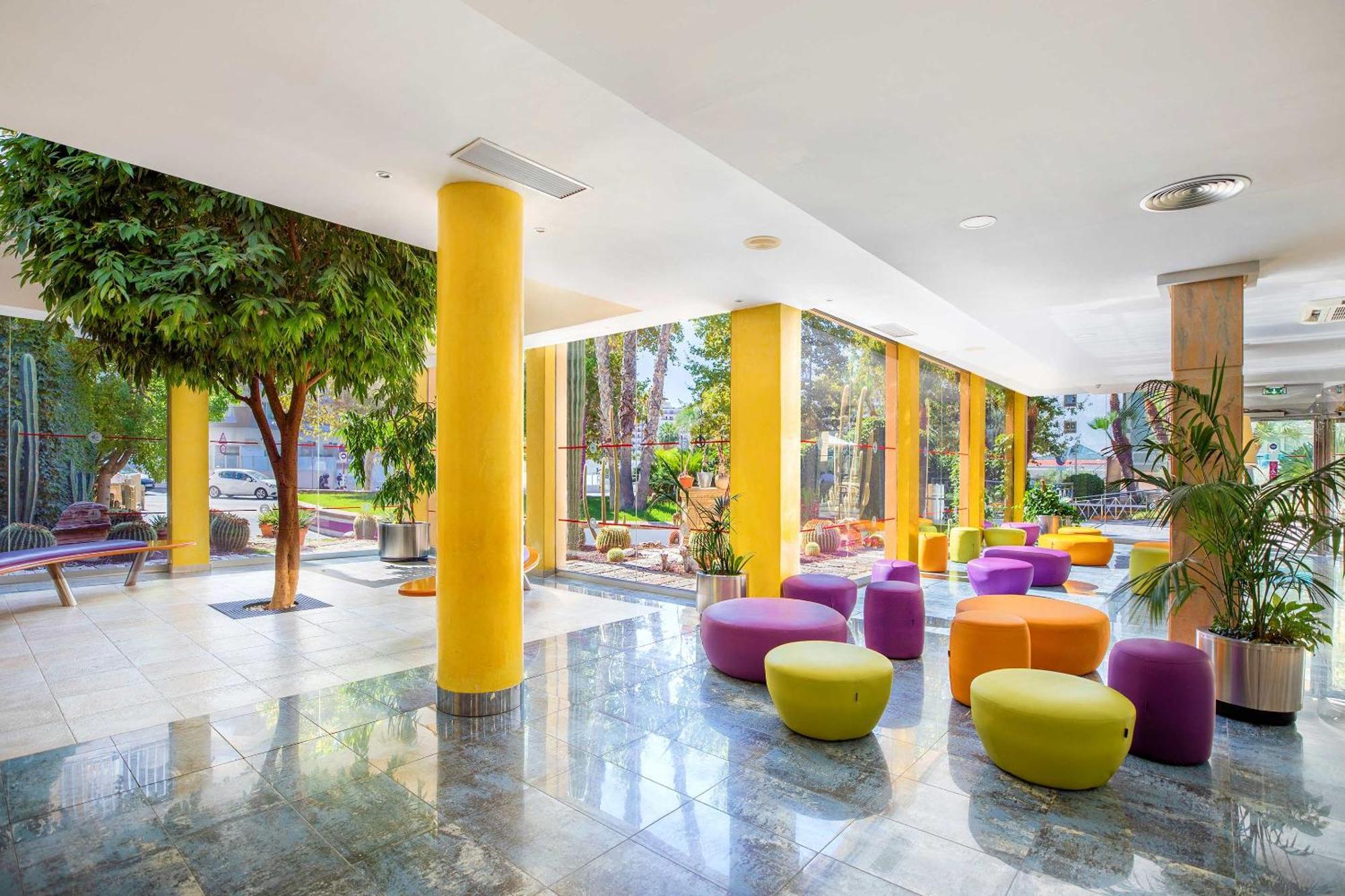 Hotel Servigroup Pueblo Benidorm Exterior foto
